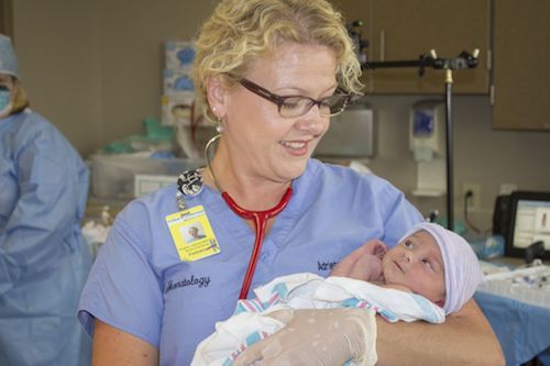 Online RN to BSN programs allow nurses to advance