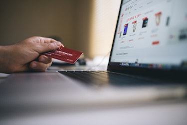 Online eCommerce degree graduates optimize online shopping portals