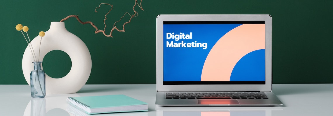 Become a student of an online master's digital marketing