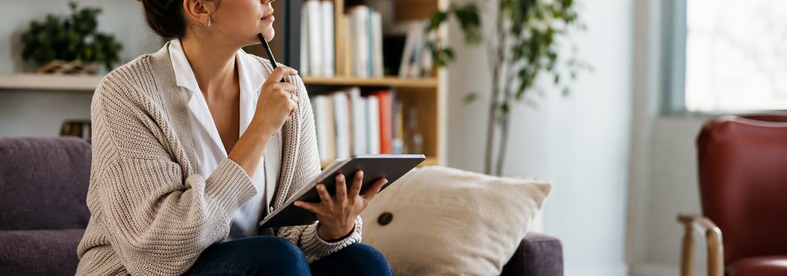 Adult learners discuss options for transferring credits into an online counseling master's program